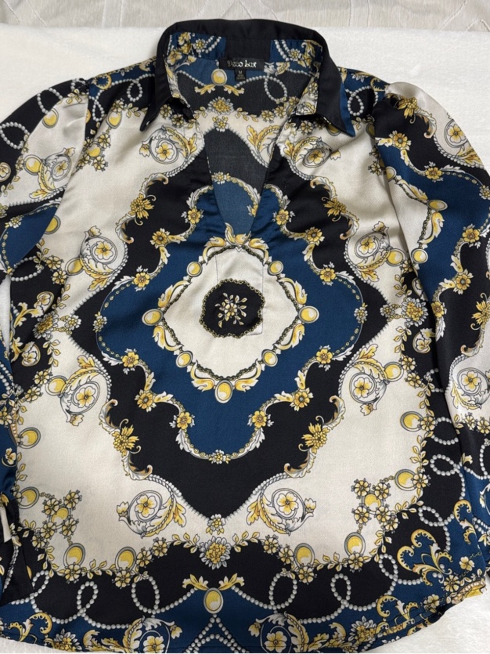 Xhilaration Blue, Black & White Medallion Print Blouse